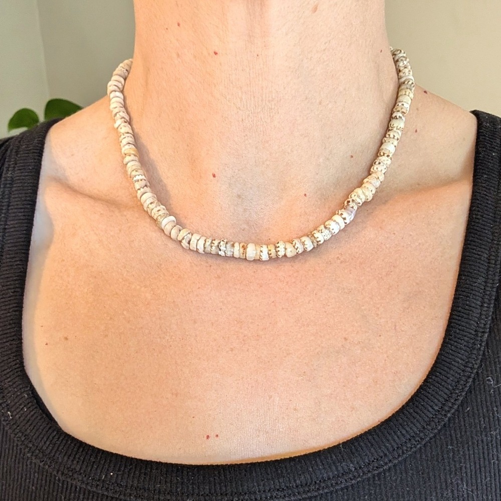 Vintage 70s Hawaiian Heishi Shell Surfer Necklace Natural Cut Discs Boho 16in